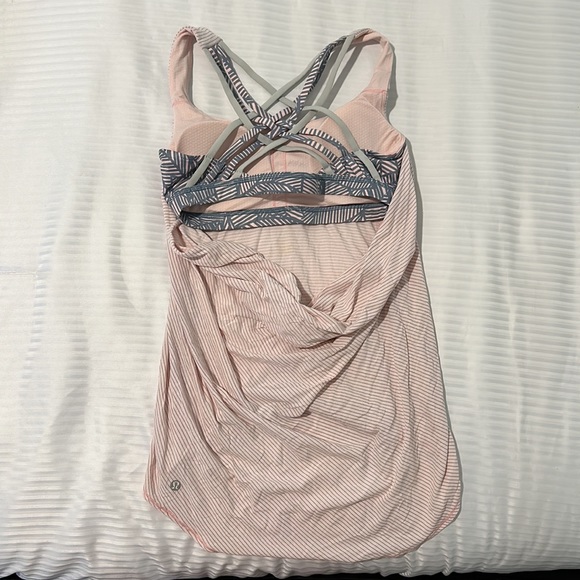 Lululemon tank - Picture 2 of 3